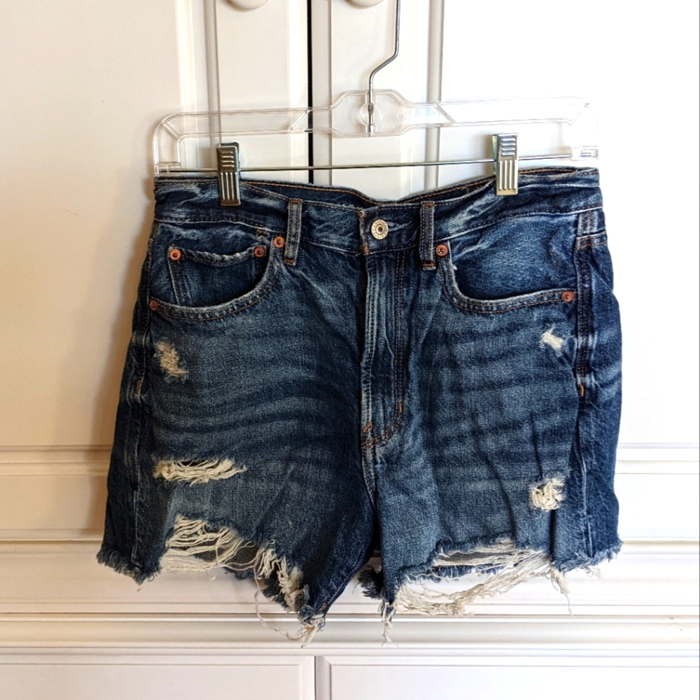American Eagle 90s Boyfriend High Waisted Short